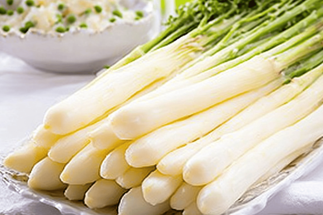 Salade d'asperges blanches
