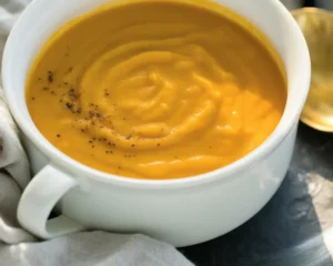 Recette de 3 Jours de Soupe Brûle-Graisse pour une détox efficace